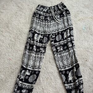 extremely soft and stretchy kathmandu pants